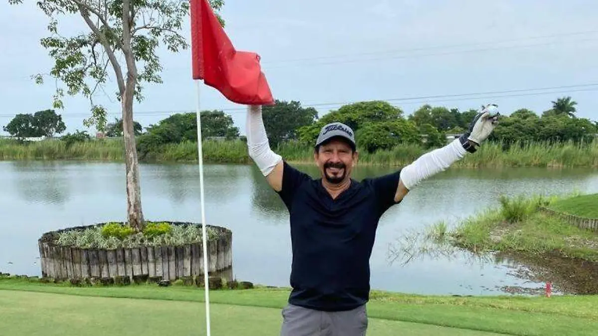 Javier Lárraga logró una nueva hazaña en el Club Campestre de Tampico un hole in one Javier Lárraga